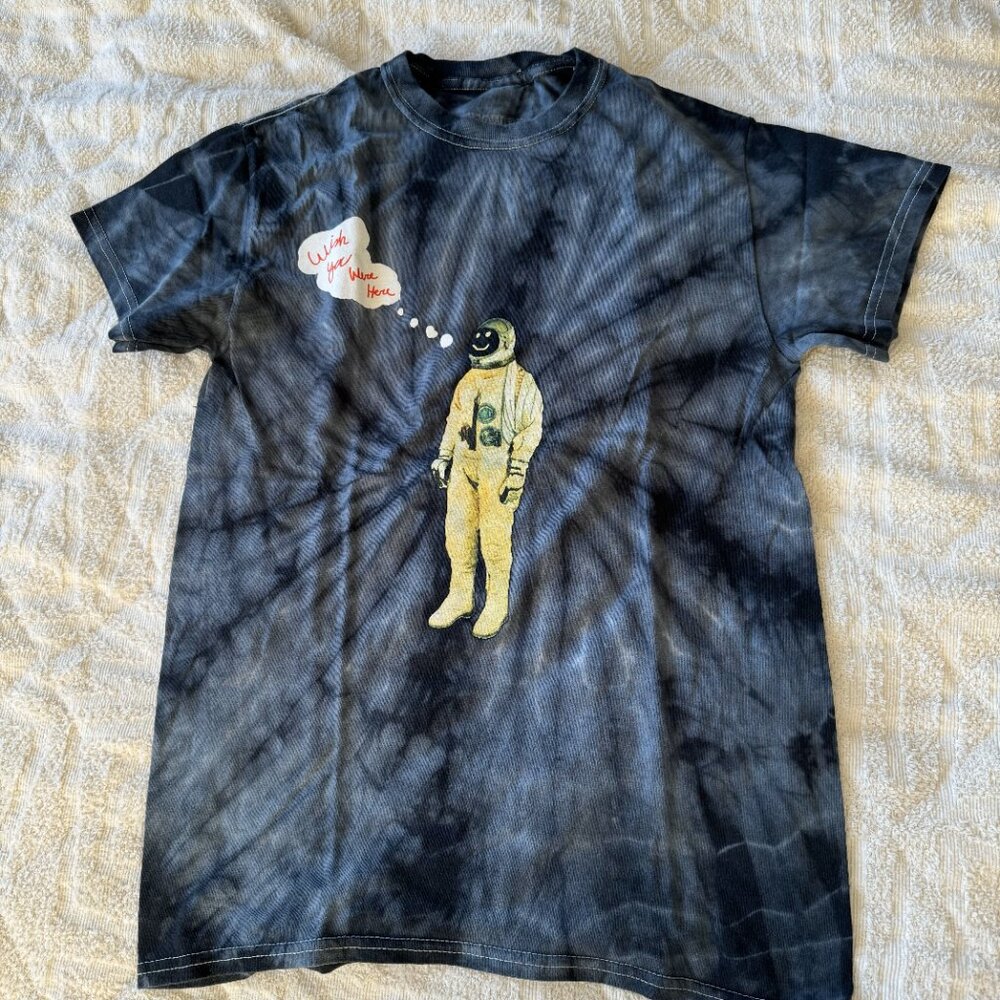 travis scott tie-dye astroworld t-shirt